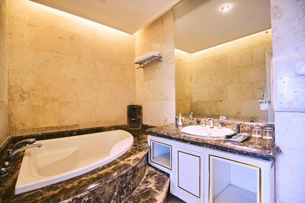 Sultan Suite room - Image 3