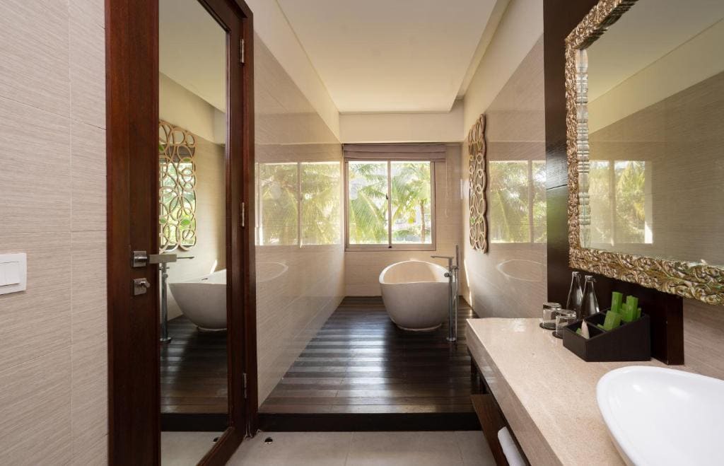 Deluxe Double or Twin Room with Garden View room - Image 3
