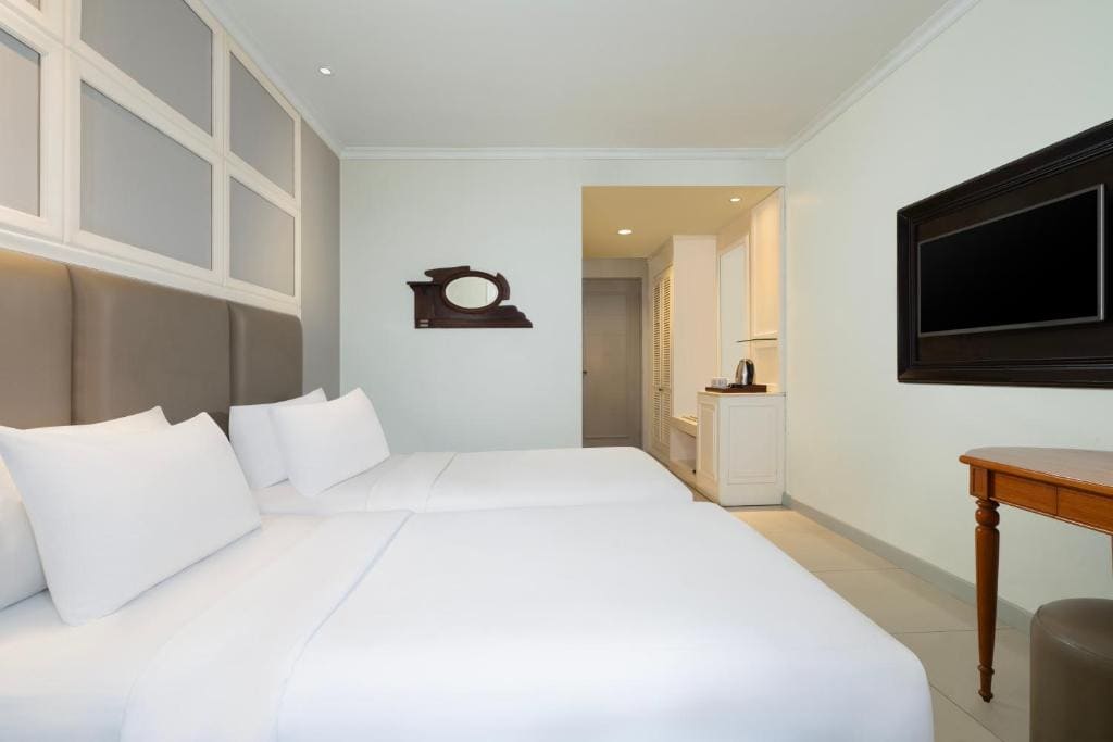 Deluxe Twin Room room - Image 1