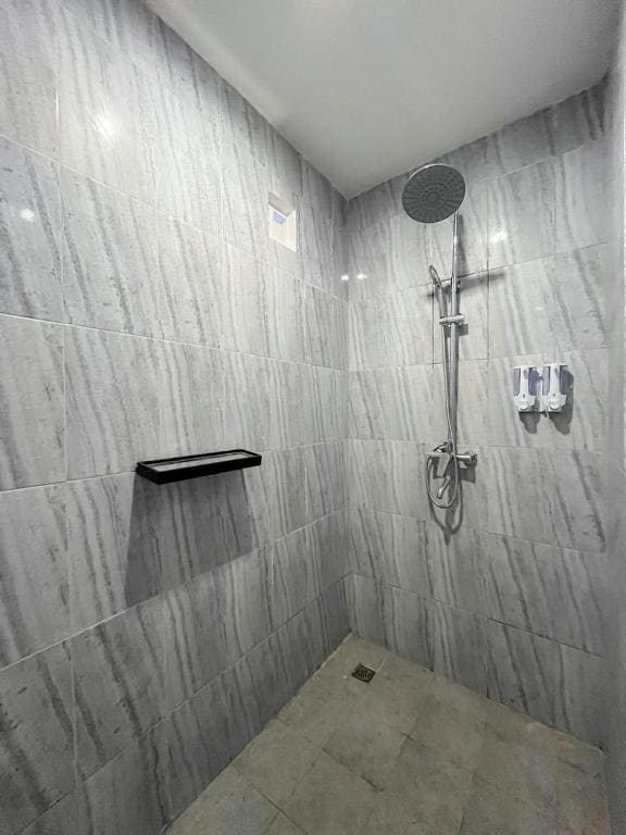 Deluxe Queen Studio room - Image 2