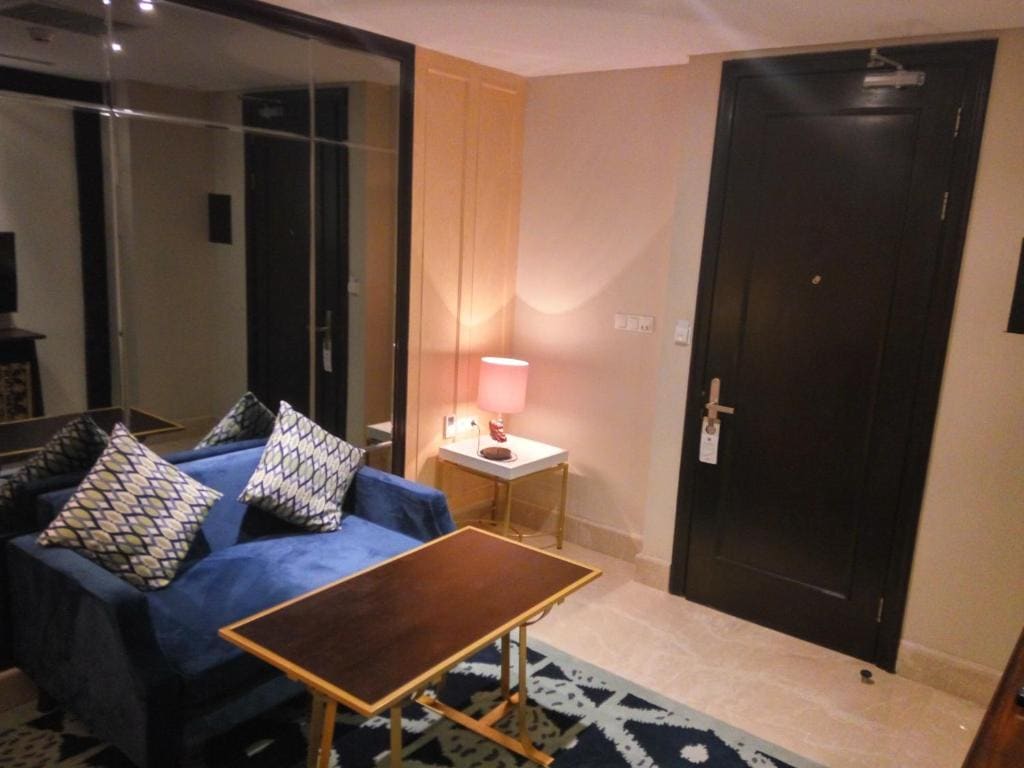Junior Suite with Balcony room - Image 1