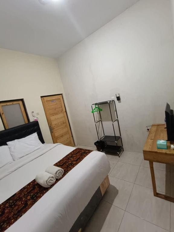 Standard Double Room room - Image 2