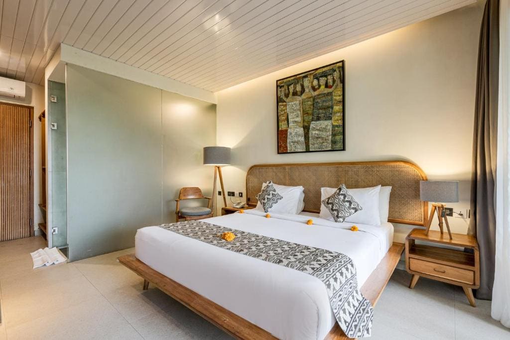 Deluxe King Room room - Image 2