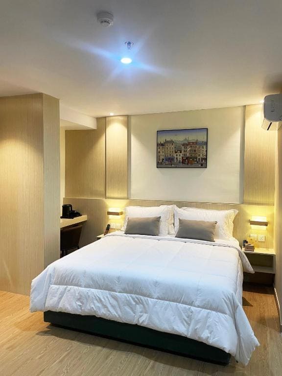 Superior Double Room room - Image 3