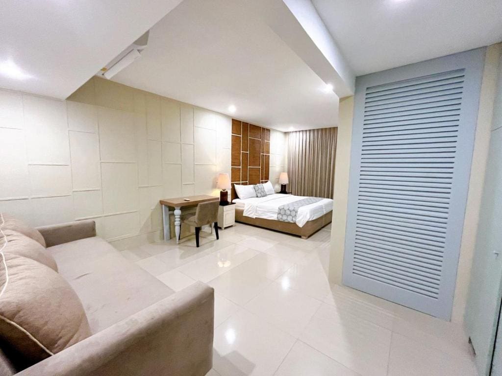 Standard Double Room room - Image 2