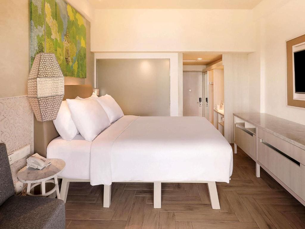 Deluxe Double Room with Ocean View and Free Benefit room - Image 2