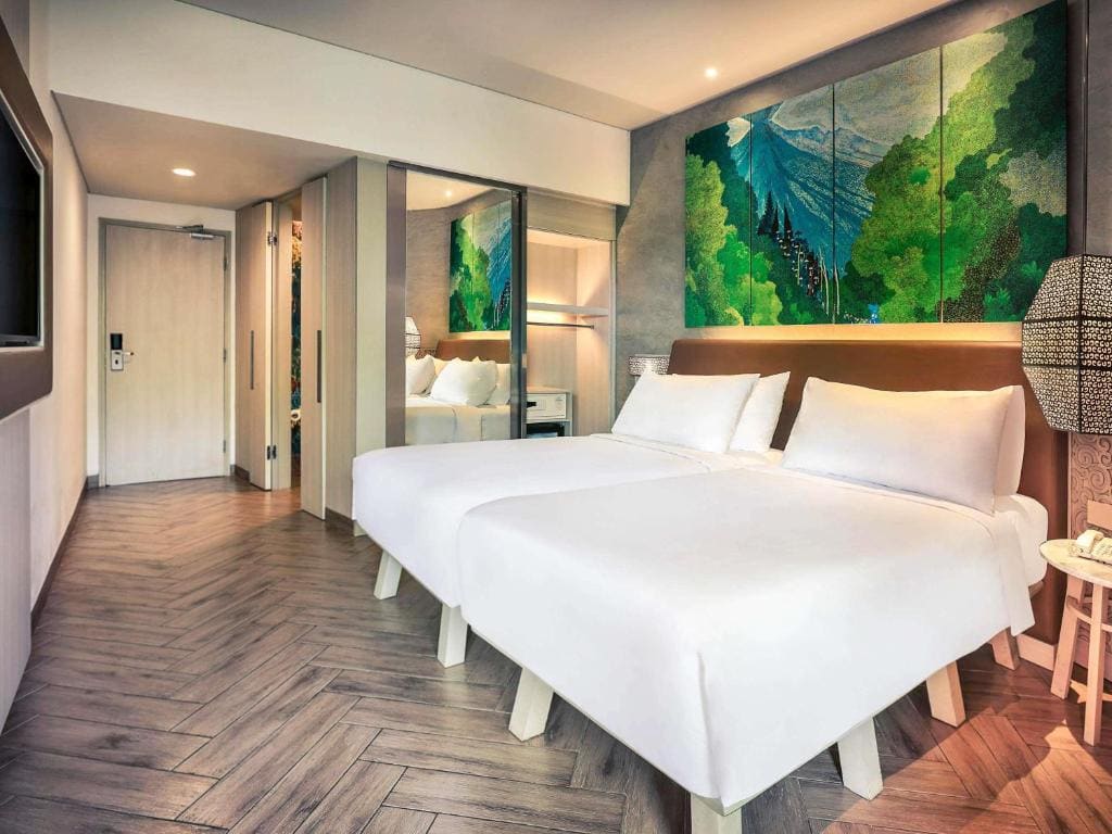 Superior Twin Room with Free Benefit room - Image 2