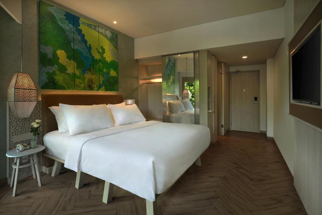 Deluxe Double Room with Free Benefit room - Image 2