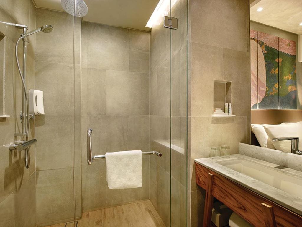Deluxe Twin Room with Free Benefit room - Image 3