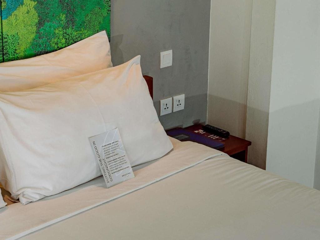 Classic Junior Suite room - Image 3