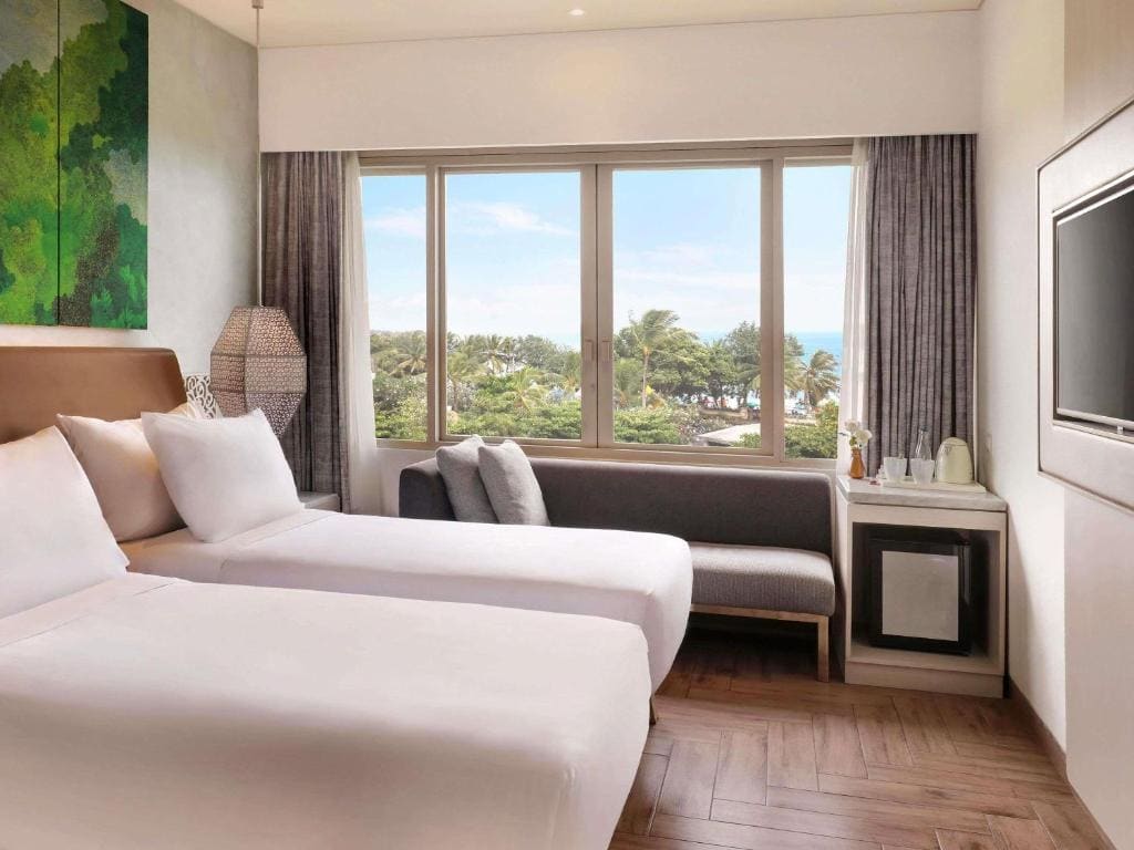 Deluxe Twin Room with Ocean View with Free Benefit room - Image 3