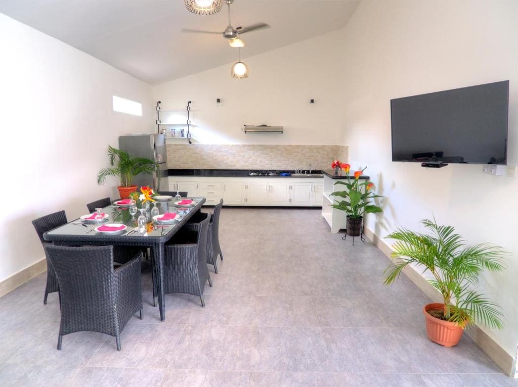 Three-Bedroom Villa room - Image 2
