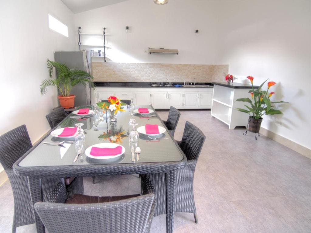 Three-Bedroom Villa room - Image 3