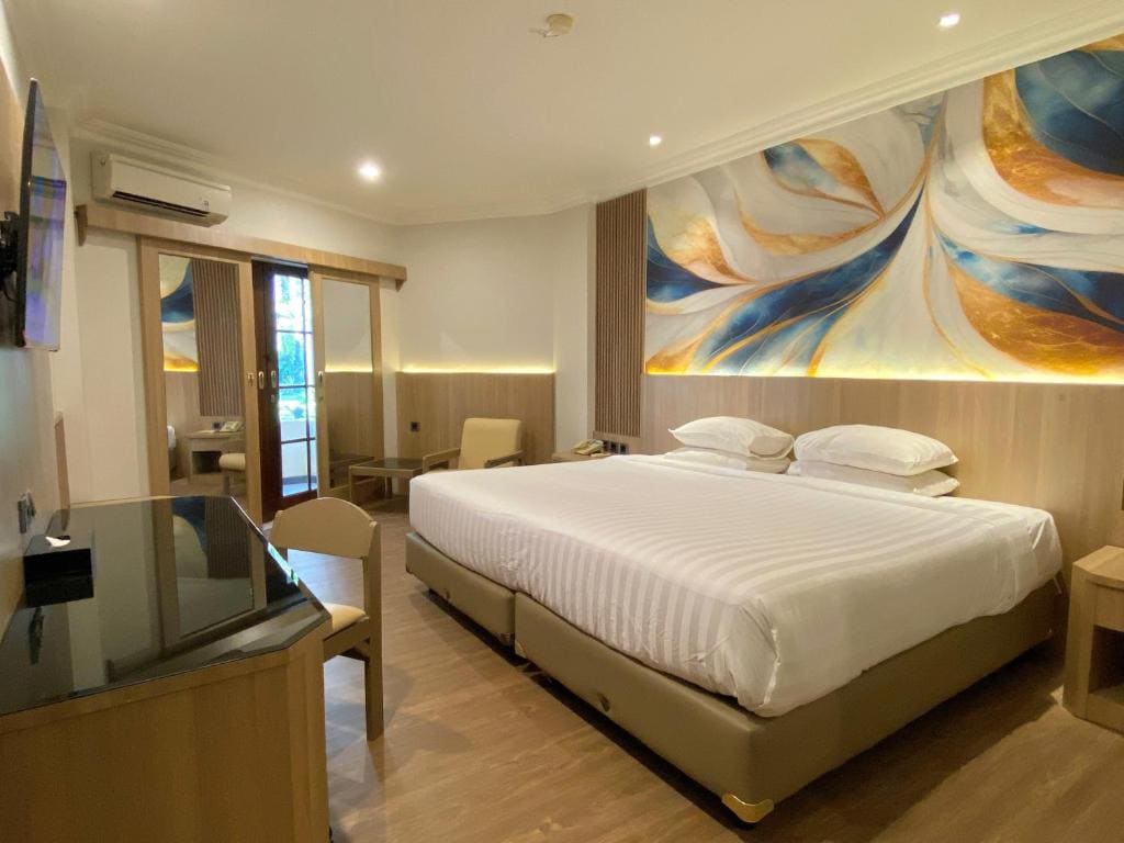 Double or Twin Room with Balcony room - Image 1
