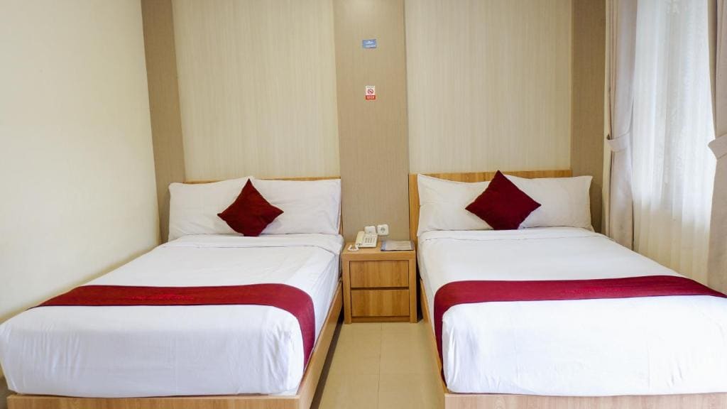 Deluxe Twin Room room - Image 1