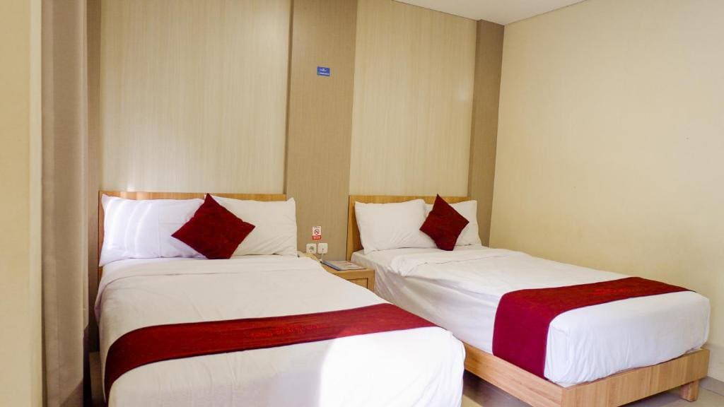 Superior Twin Room room - Image 2
