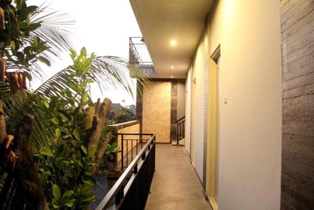 Double Room with Balcony room - Image 1