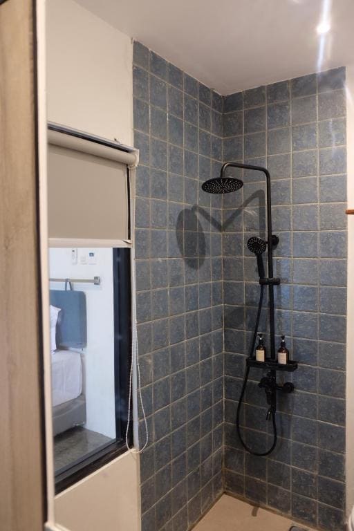 Deluxe Room room - Image 2