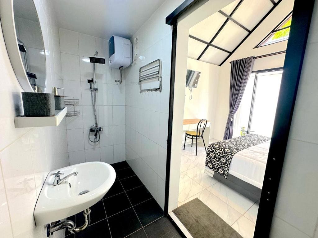 Double Room with Private Bathroom room - Image 2