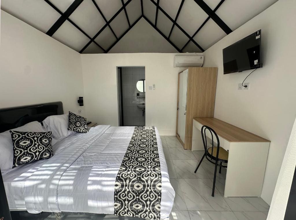 Double Room with Private Bathroom room - Image 3