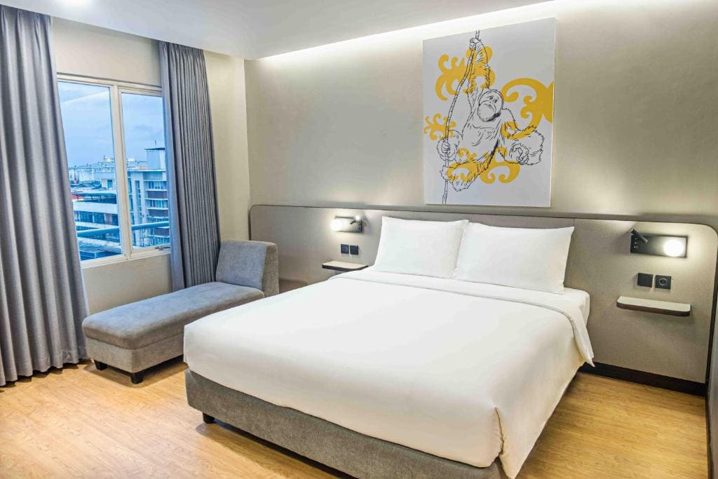 Yello Urban Xtra Room room - Image 1