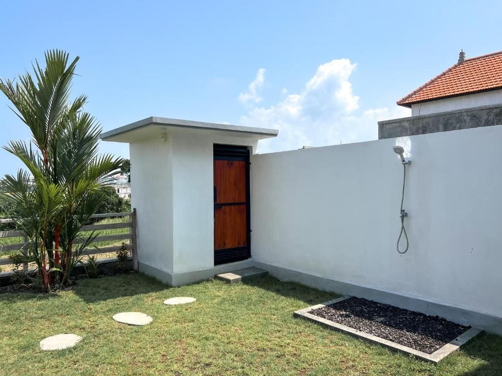 Double Room with Pool View room - Image 1