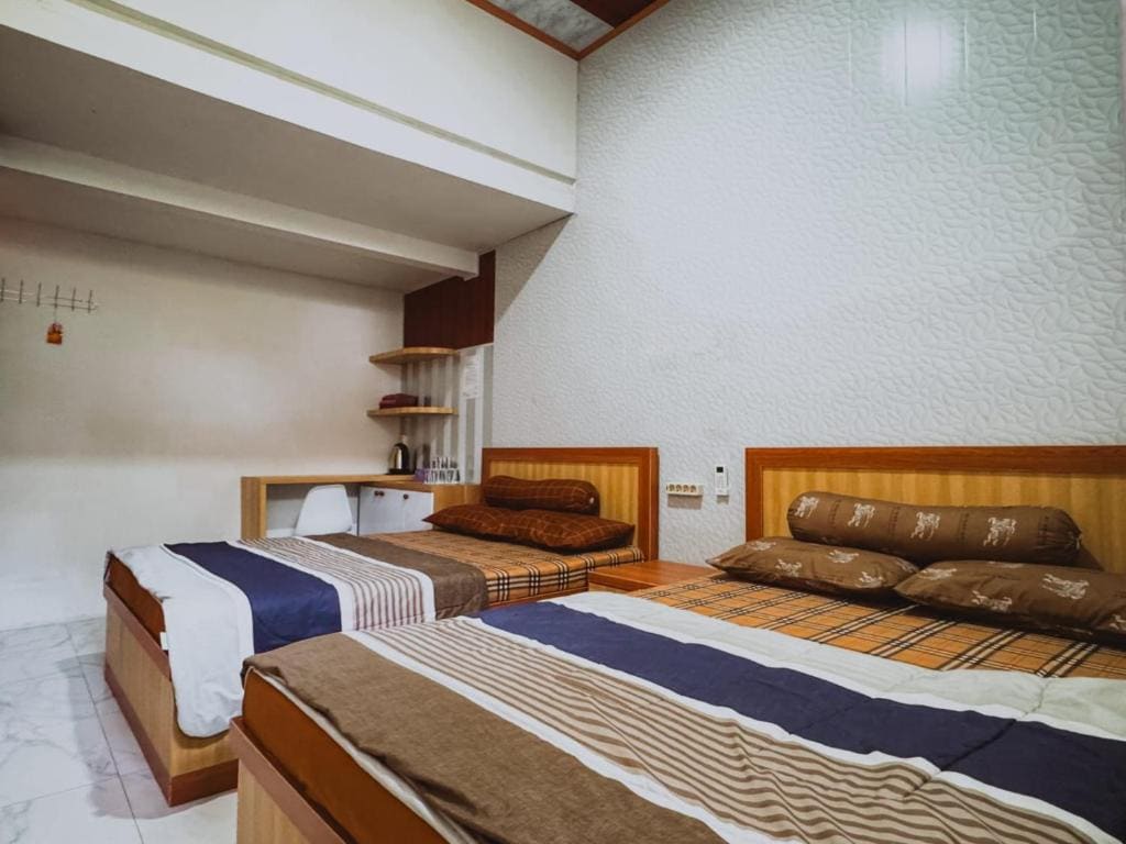 Deluxe Double or Twin Room with Balcony room - Image 2