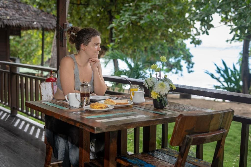 Ocean Front Cottage room - Image 2