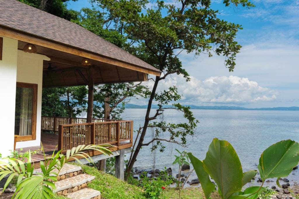 Deluxe Bungalow with Sea View room - Image 3