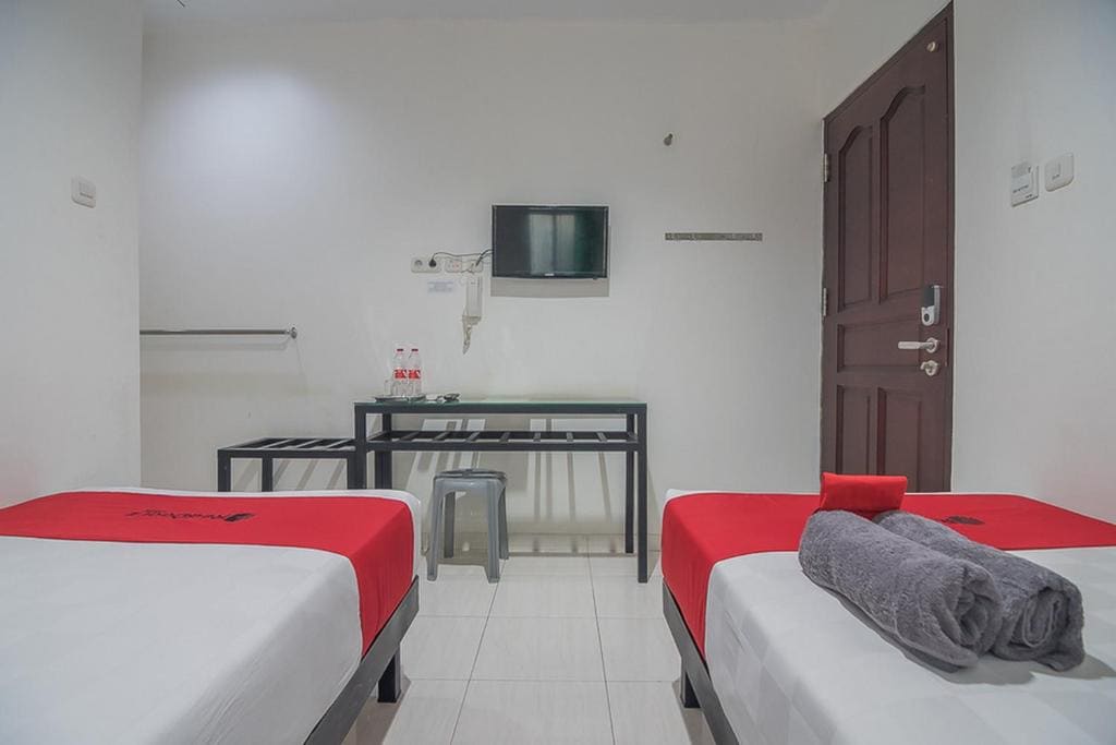 Family Room room - Image 2