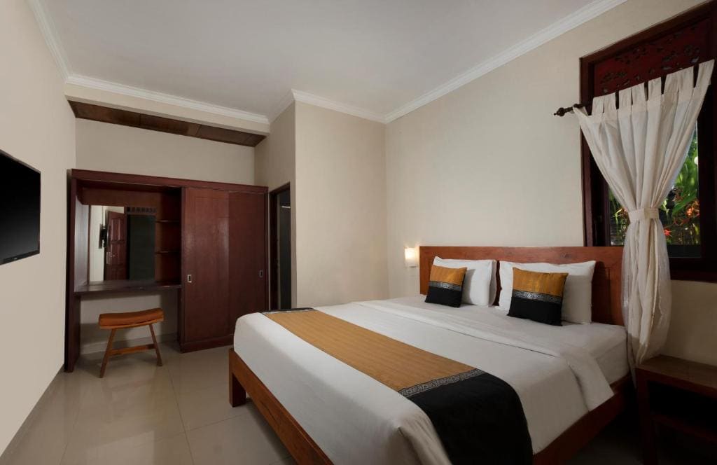 Two-Bedroom Family Suite room - Image 1