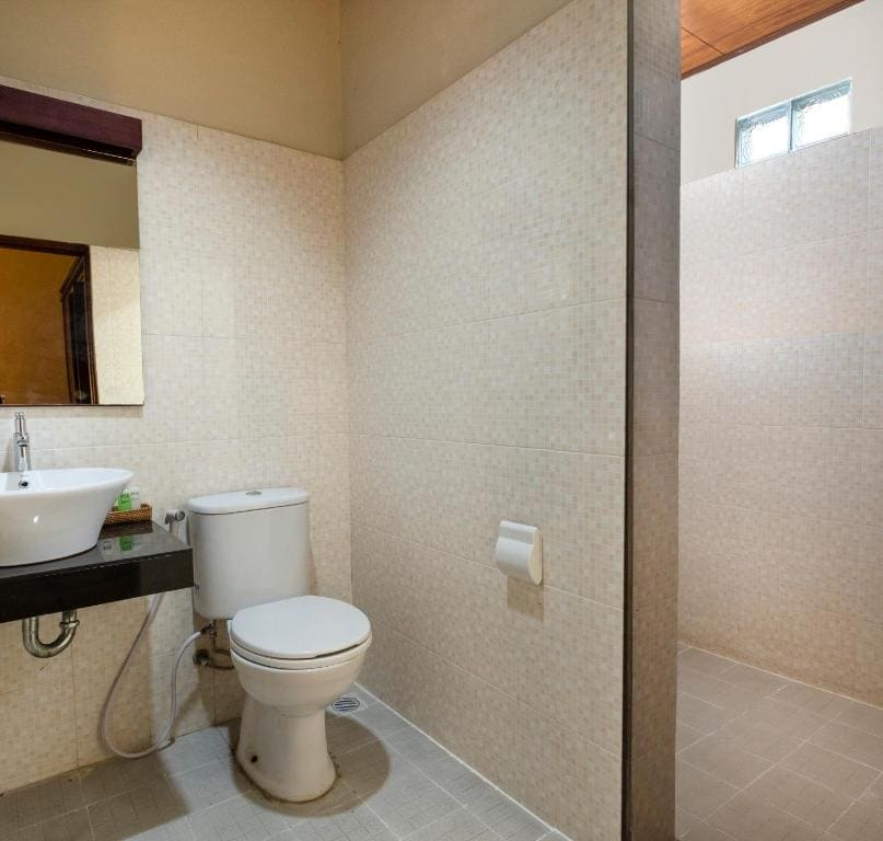 Two-Bedroom Family Suite room - Image 2