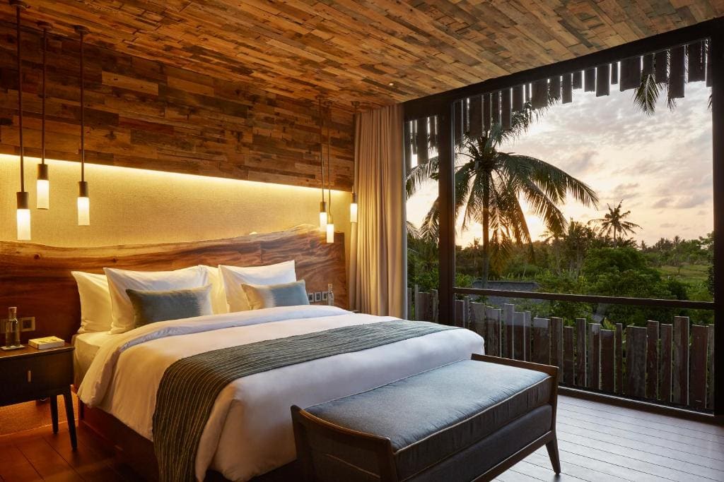 Canopy Suite room - Image 2