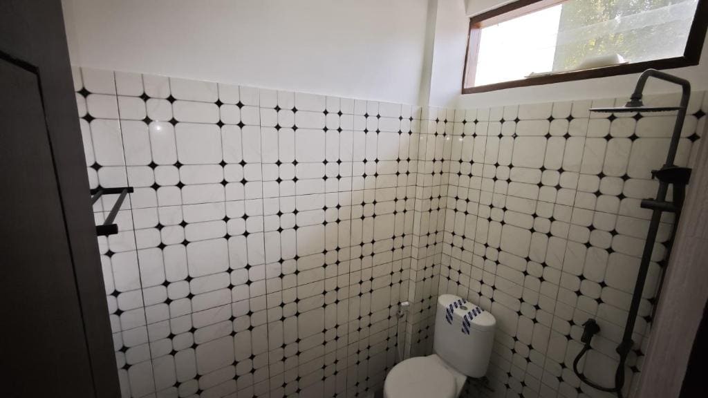 Double Room with Balcony room - Image 3