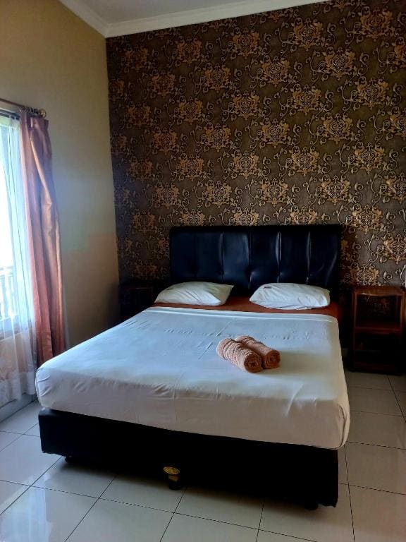 Deluxe Room room - Image 1