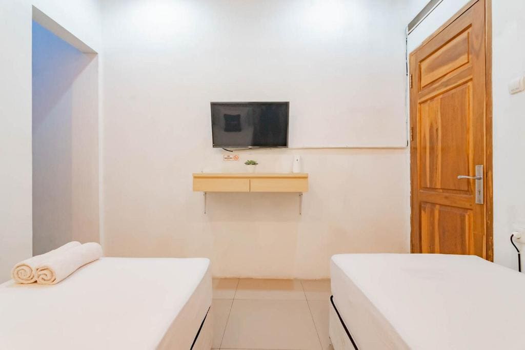 Superior Twin Room room - Image 2