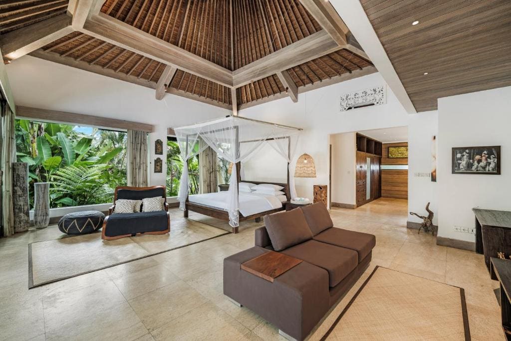 The Luxury Suite room - Image 3
