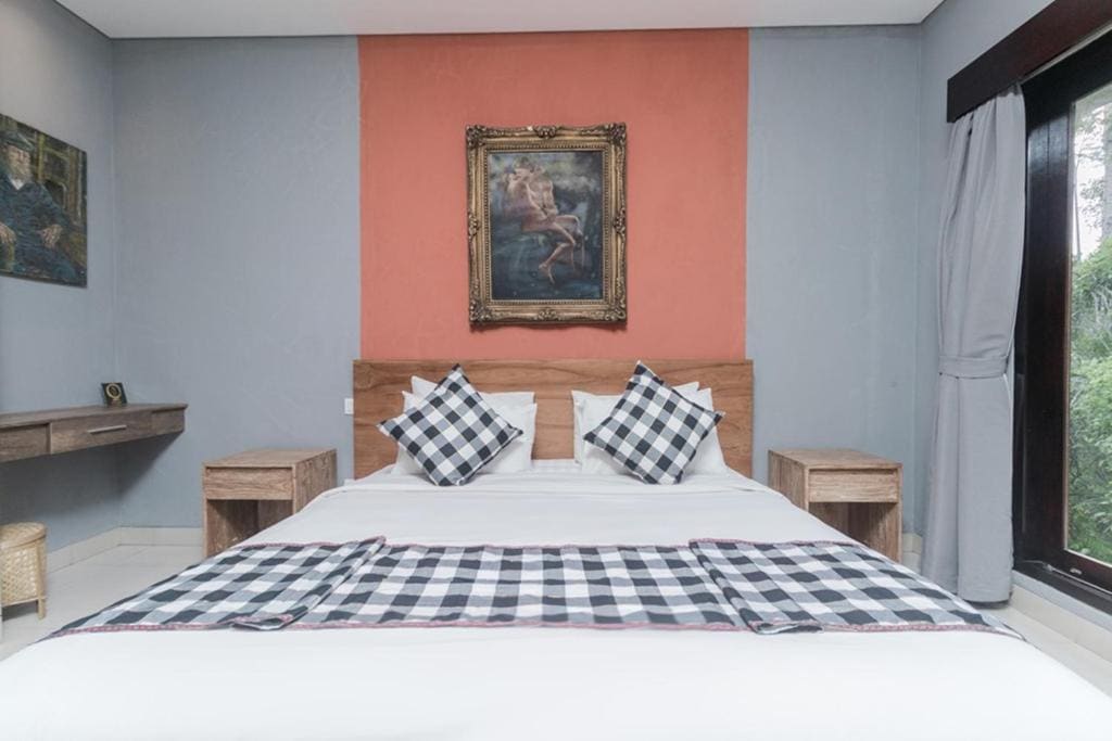 Three-Bedroom Suite room - Image 3