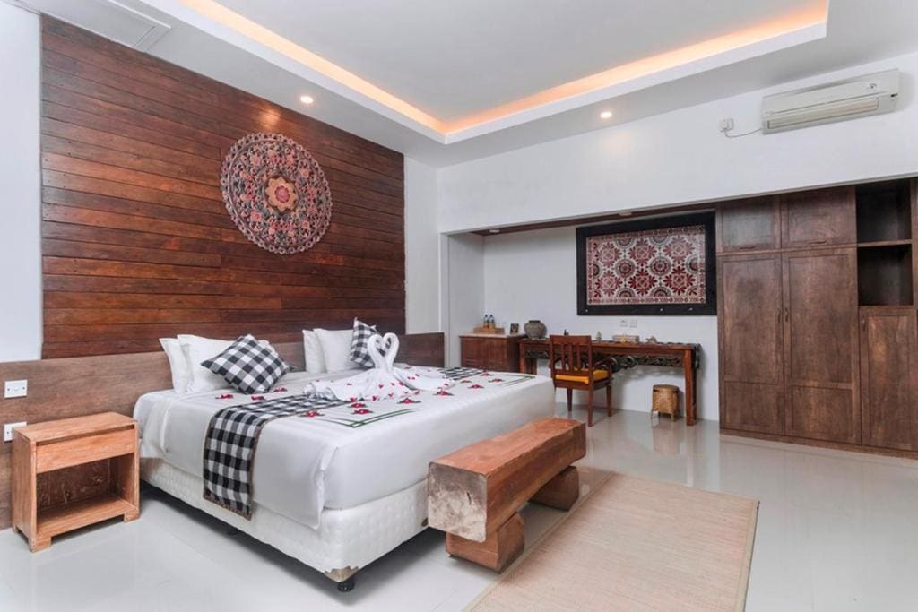 Deluxe Suite room - Image 3