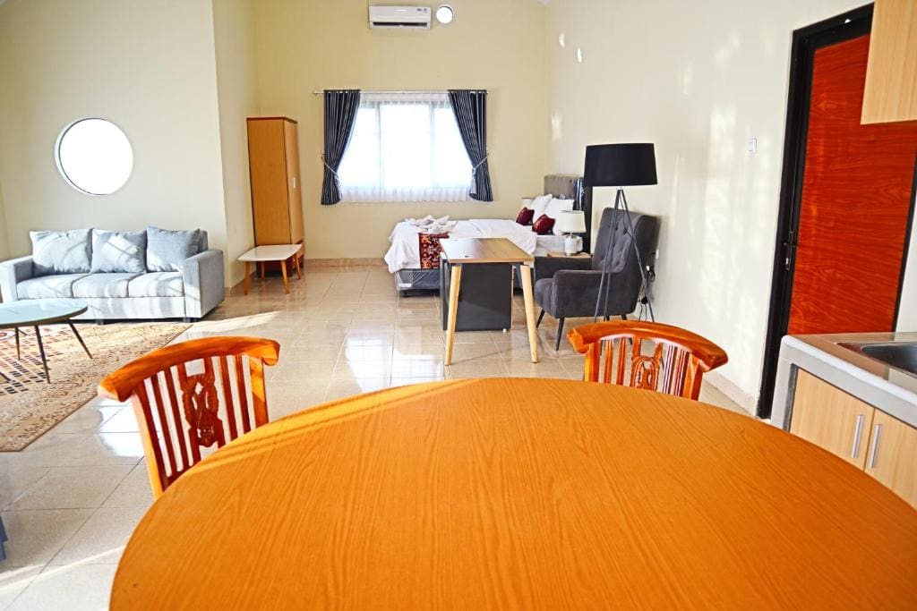 Suite with Garden View room - Image 2
