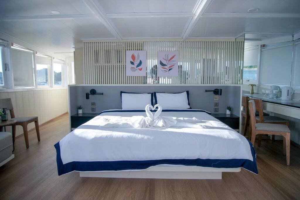 Mobile Home room - Image 3