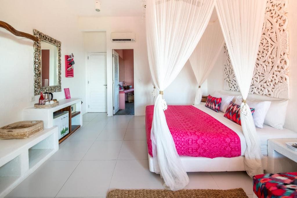 Horizon - for Cool Adults Only room - Image 1