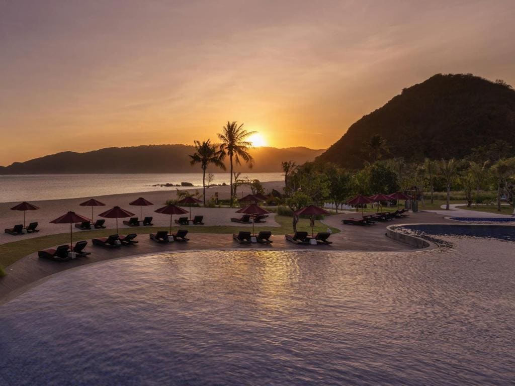 Garden King Suite with Sundeck and Plunge Pool room - Image 3