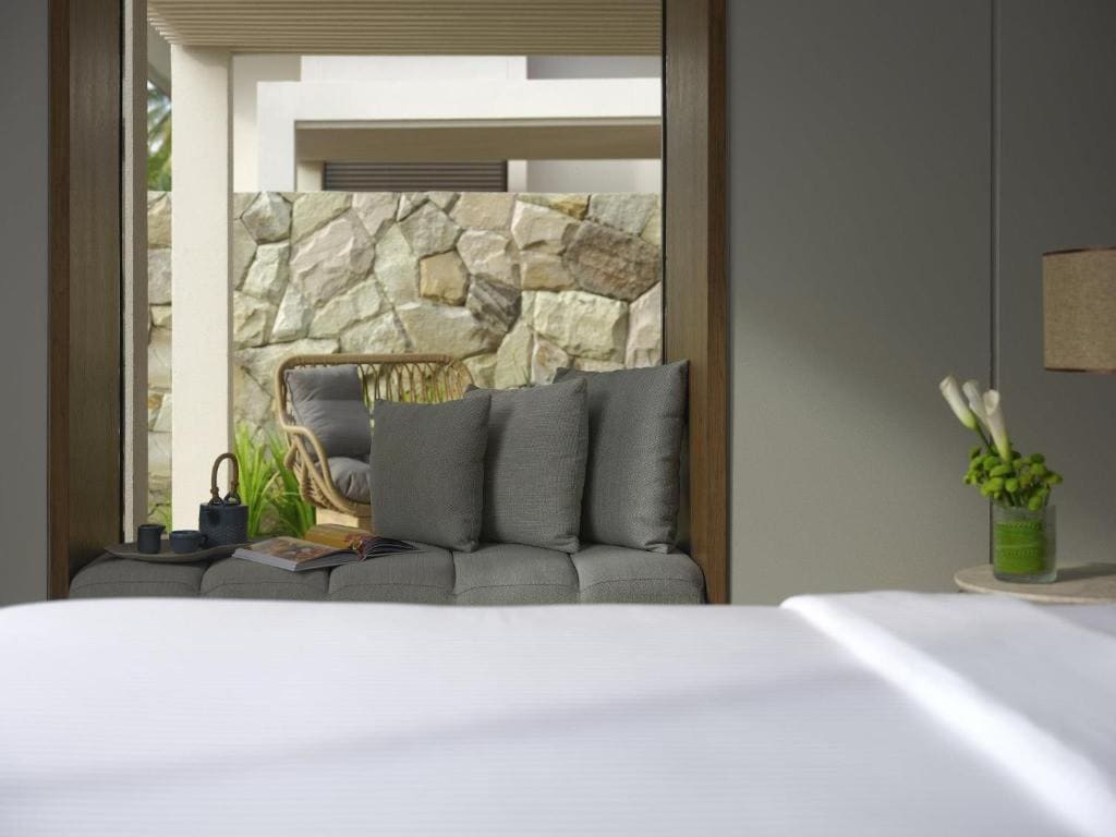 One-Bedroom Villa with King Bed and Swimming Pool room - Image 2