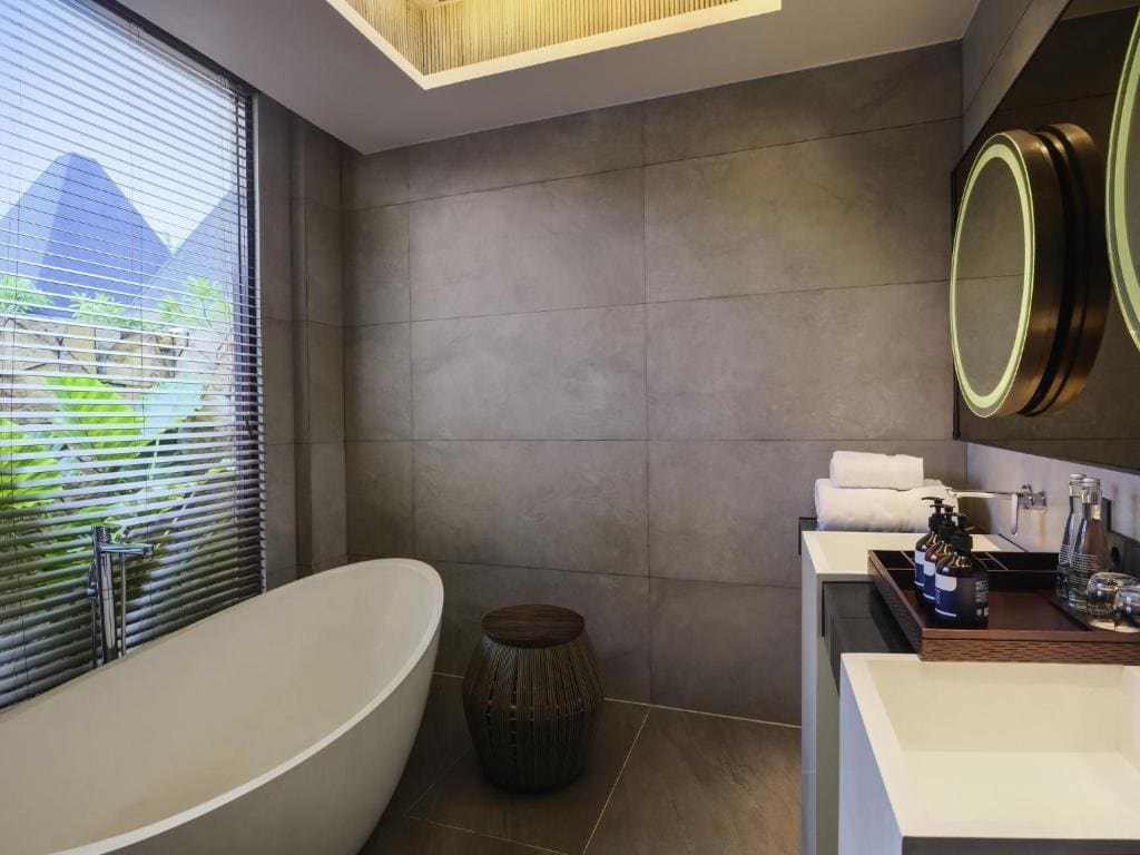 Two Bedroom Beachfront Villa with Swimming Pool and Sea View room - Image 3