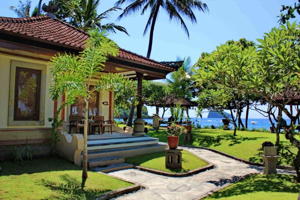 Double or Twin Room with Partial Sea View room - Image 2