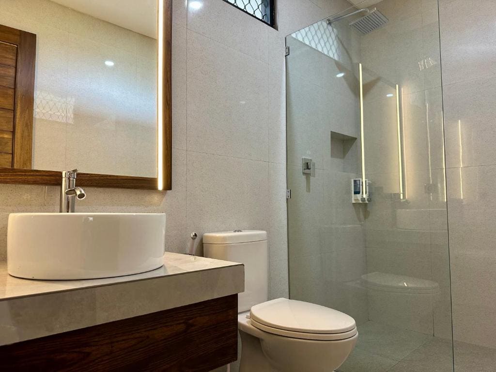 Deluxe Double or Twin Room room - Image 2