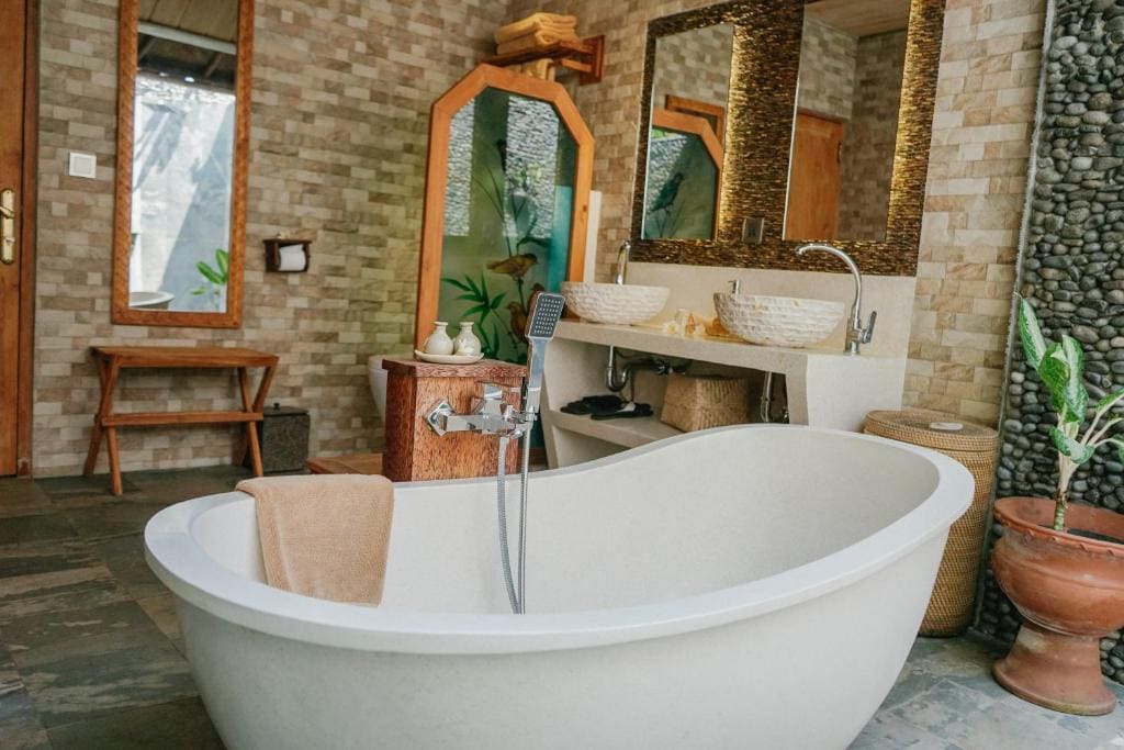 Cottage with Sea View with Free Foot Massage & 15% Spa Discount room - Image 3