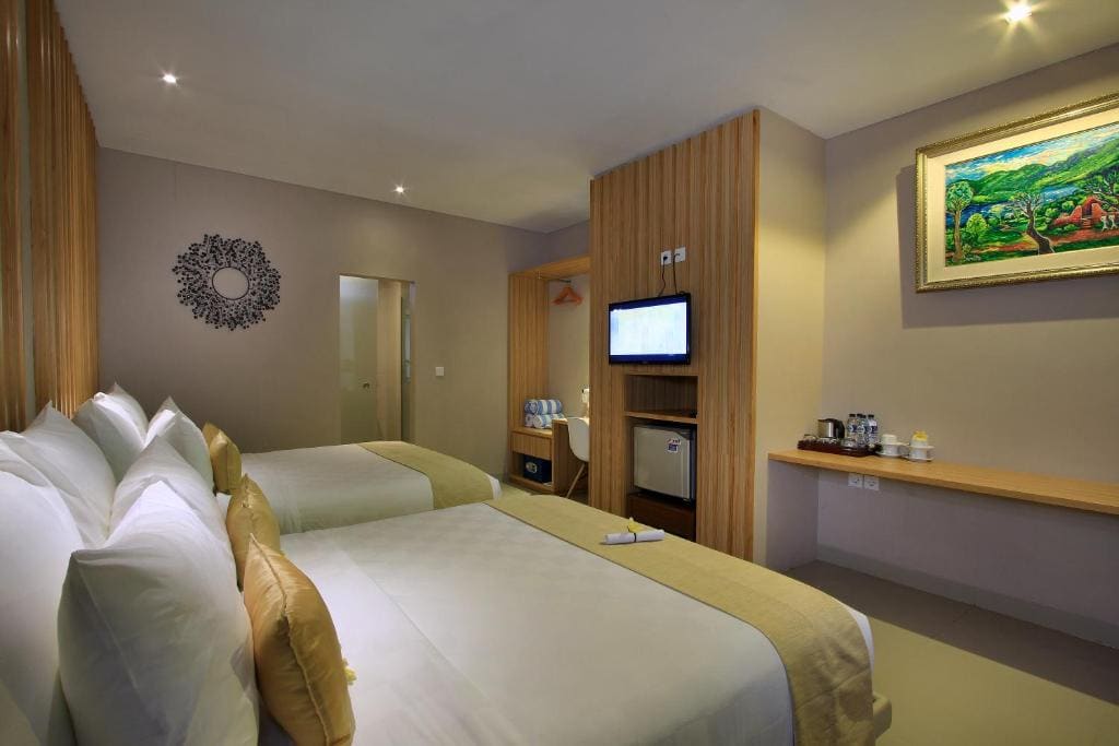 Family Room room - Image 2