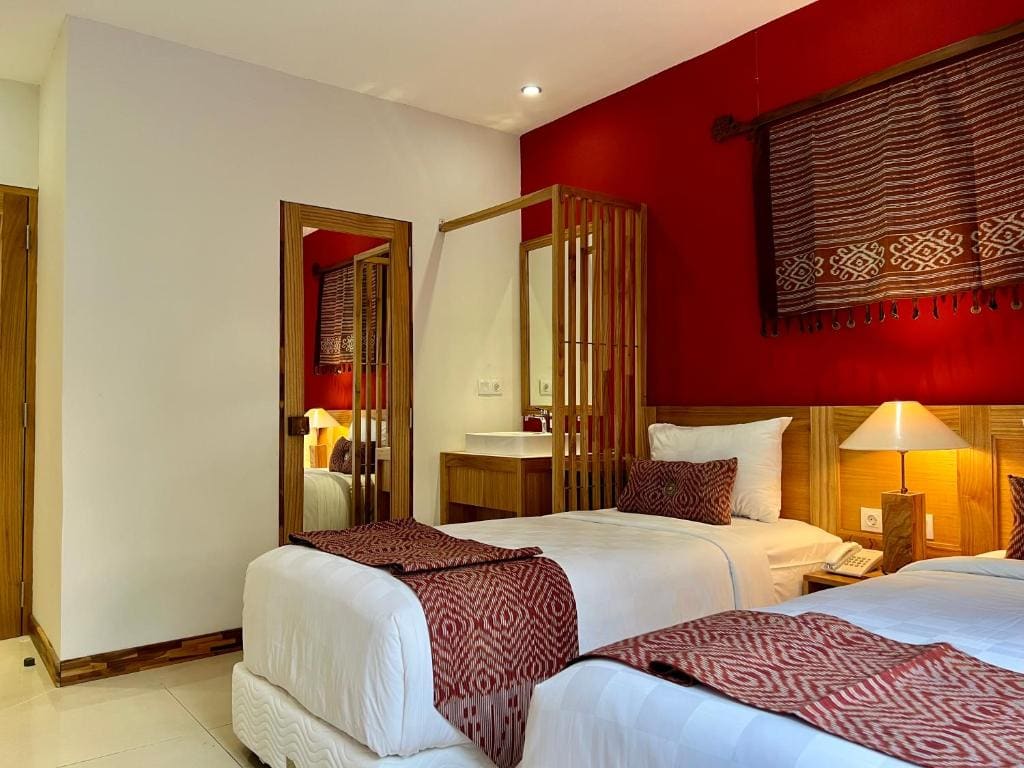 Twin Room with Pool View room - Image 1